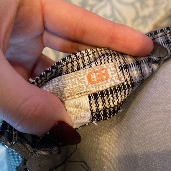 GB Women’s size M plaid skirt - Picture 4 of 4